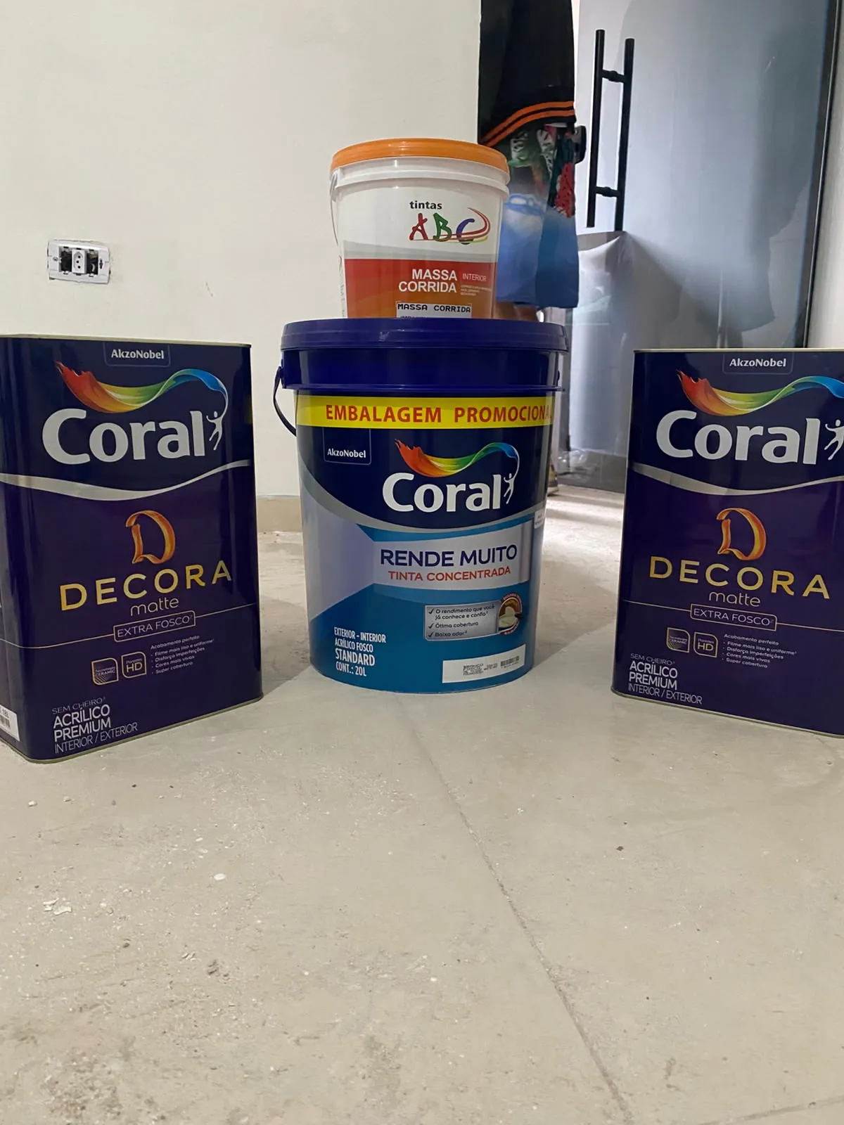 Tintas premium selecionadas para a obra da Pintando O Sete